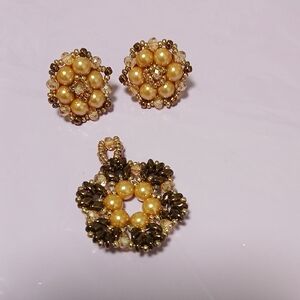 Gold and Brown Cluster Earrings with Vintage Design